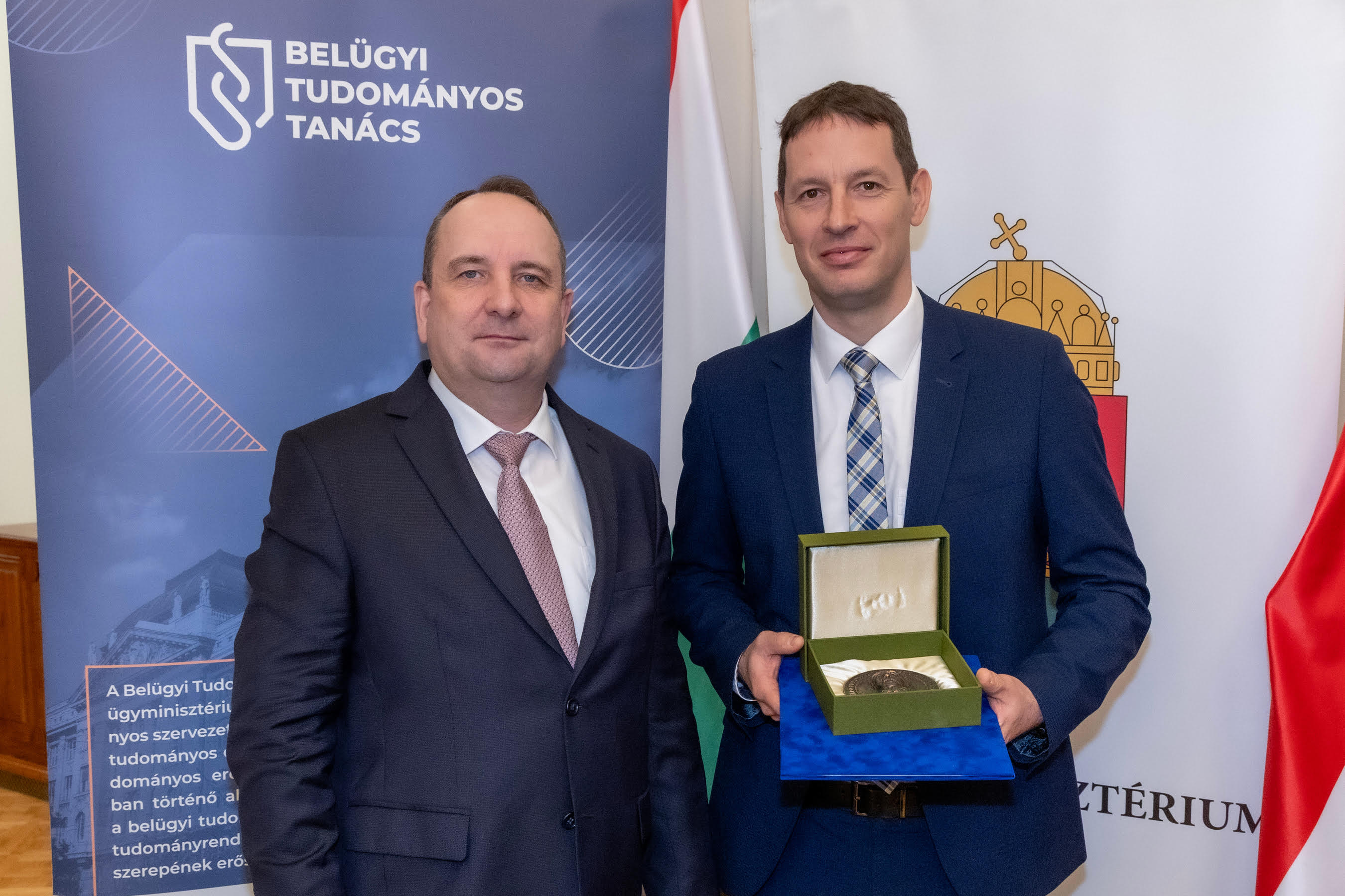 kovacs_zsolt_kituntetes (1).jpg